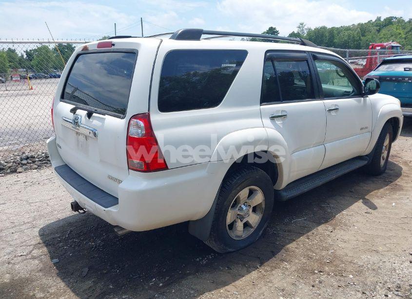 Photo 4 of 2006 Toyota 4runner SR5 V6 (VIN JTEBU14R560095459)