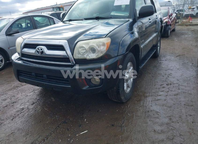 Photo 2 of 2006 Toyota 4runner SR5 V6 (VIN JTEBU14R560097566)
