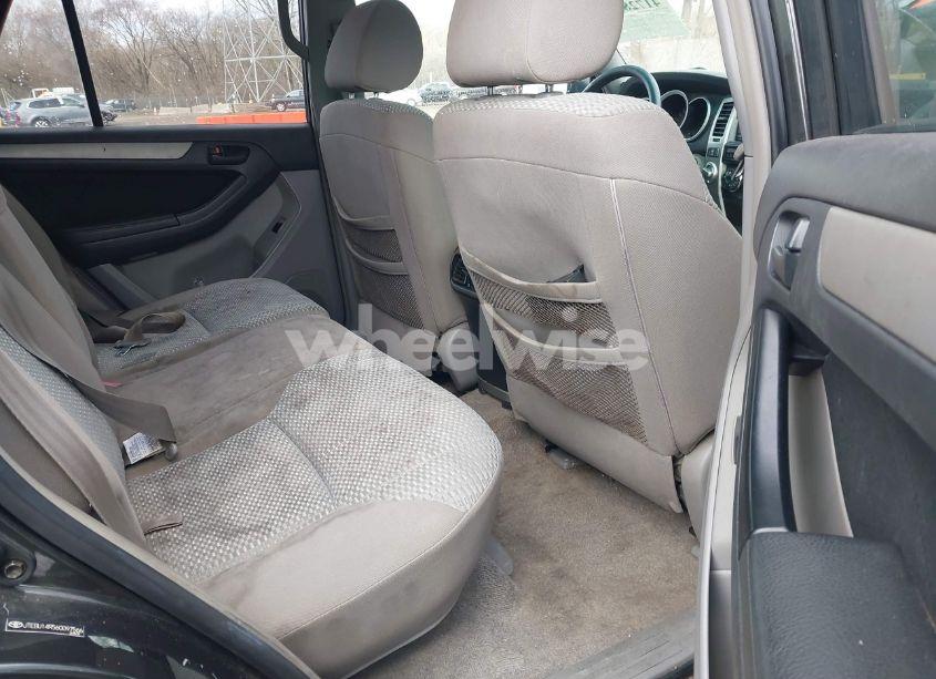 Photo 8 of 2006 Toyota 4runner SR5 V6 (VIN JTEBU14R560097566)