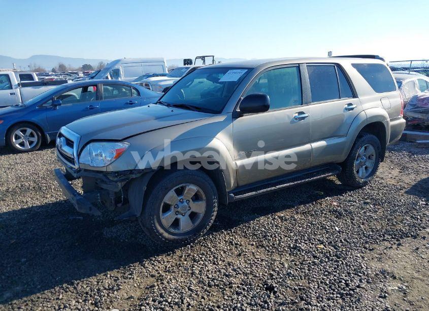 Photo 2 of 2006 Toyota 4runner SR5 V6 (VIN JTEBU14R660081036)