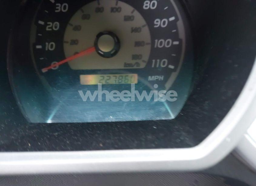 Photo 7 of 2005 Toyota 4runner SR5 V6 (VIN JTEBU14R858049270)