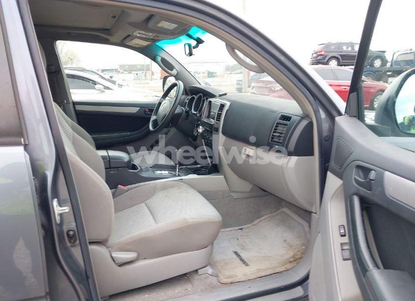 Photo 5 of 2006 Toyota 4runner SR5 V6 (VIN JTEBU14R860097237)