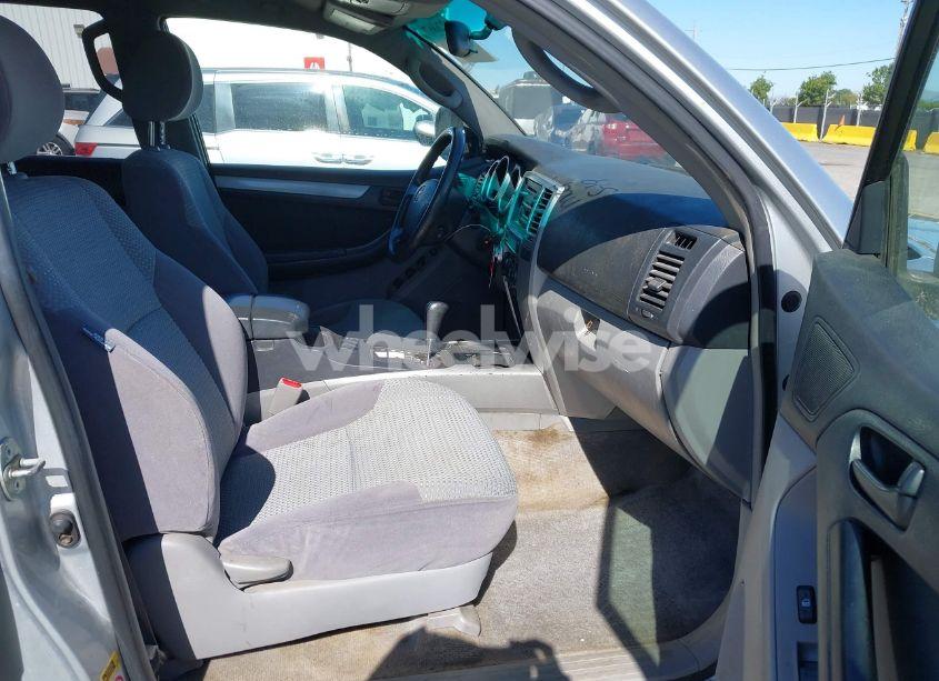 Photo 5 of 2003 Toyota 4runner SR5 V6 (VIN JTEBU14R930004575)