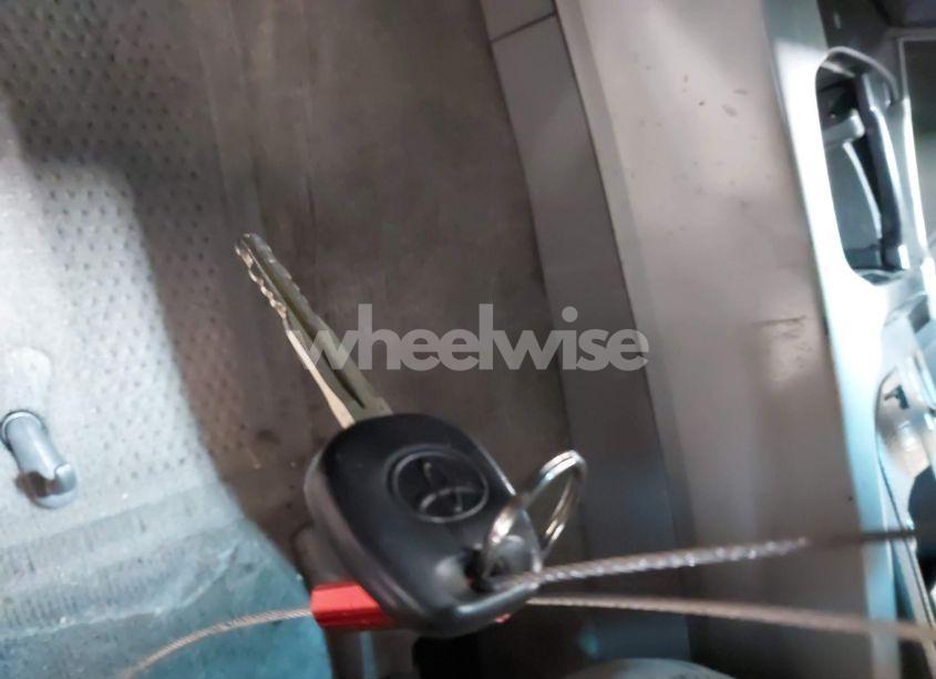 Photo 11 of 2004 Toyota 4runner SR5 V6 (VIN JTEBU14R940027713)