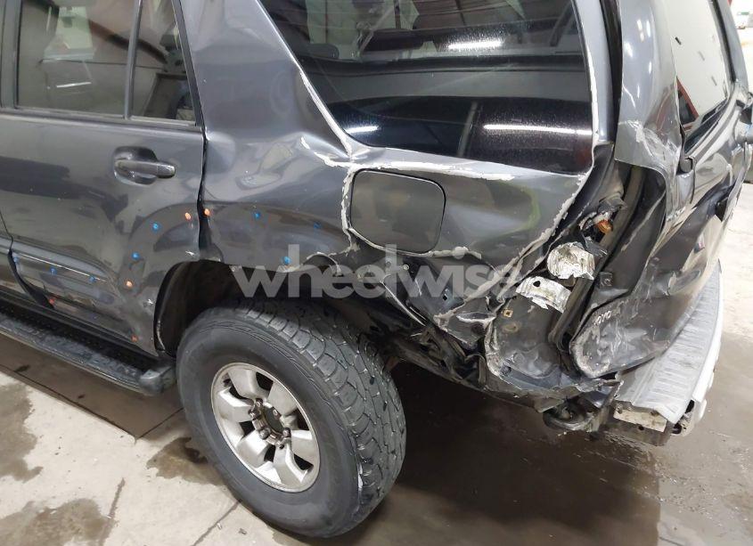 Photo 6 of 2004 Toyota 4runner SR5 V6 (VIN JTEBU14R940027713)