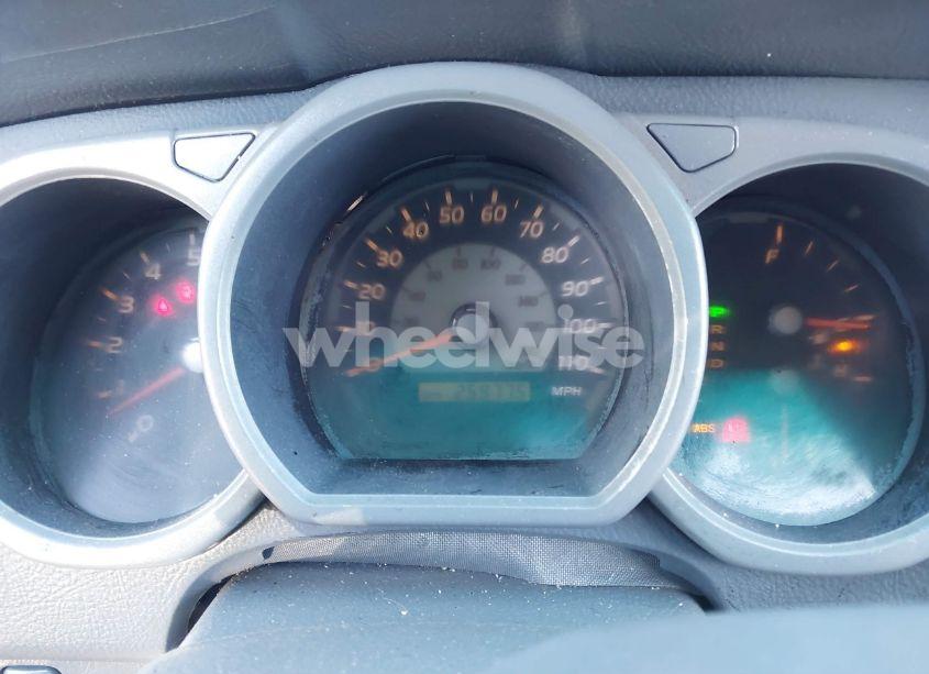 Photo 7 of 2004 Toyota 4runner SR5 V6 (VIN JTEBU14R940038386)