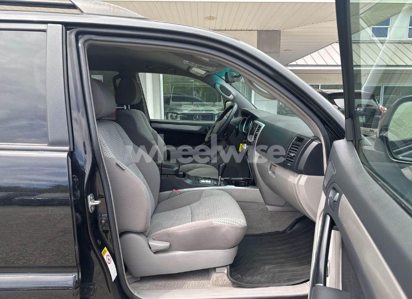 Photo 5 of 2009 Toyota 4runner SR5/SPORT (VIN JTEBU14R99K037184)