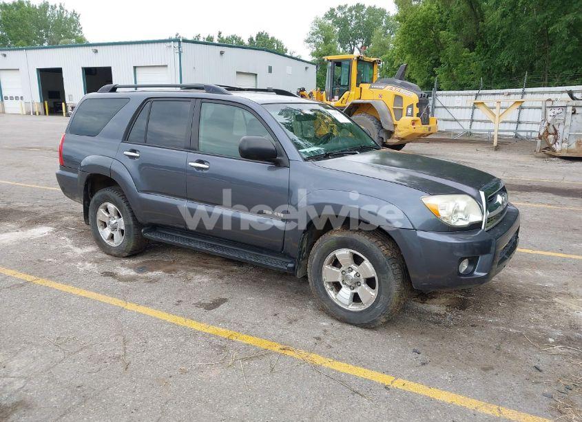 2006 Toyota 4runner SR5 V6 (VIN JTEBU14RX60100431) main photo