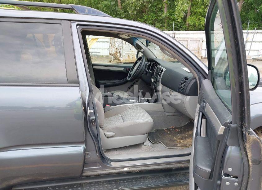 Photo 5 of 2006 Toyota 4runner SR5 V6 (VIN JTEBU14RX60100431)