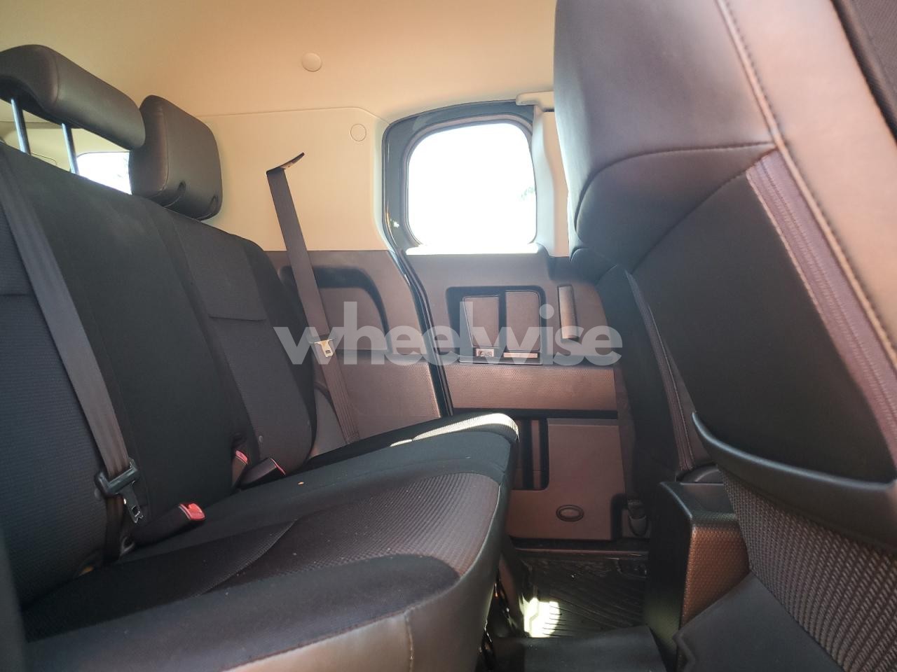 Photo 11 of 2013 TOYOTA FJ CRUISER (VIN JTEBU4BF0DK159709)