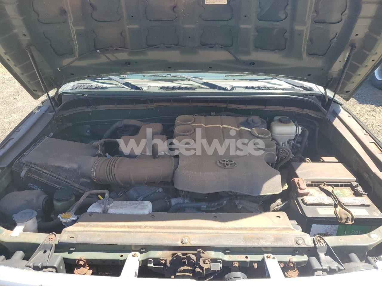 Photo 12 of 2013 TOYOTA FJ CRUISER (VIN JTEBU4BF0DK159709)
