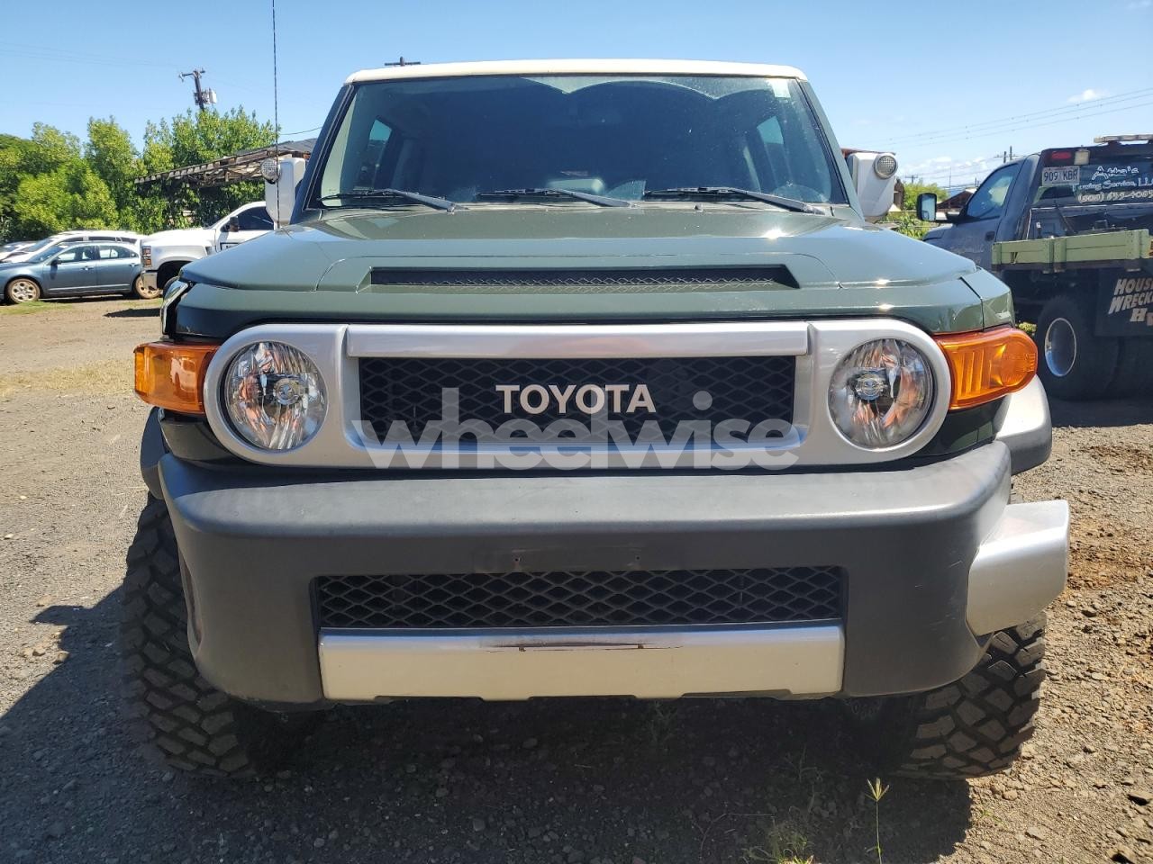 Photo 5 of 2013 TOYOTA FJ CRUISER (VIN JTEBU4BF0DK159709)
