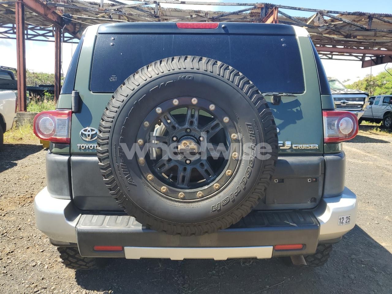 Photo 6 of 2013 TOYOTA FJ CRUISER (VIN JTEBU4BF0DK159709)