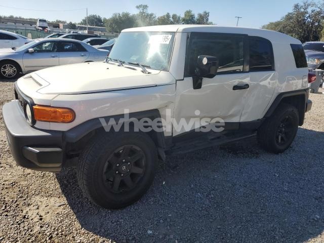 Photo 7 of 2014 TOYOTA FJ CRUISER (VIN JTEBU4BF2EK178117)