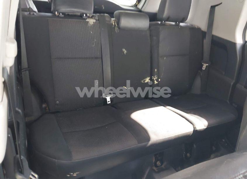 Photo 8 of 2011 Toyota Fj CRUISER (VIN JTEBU4BF5BK102225)