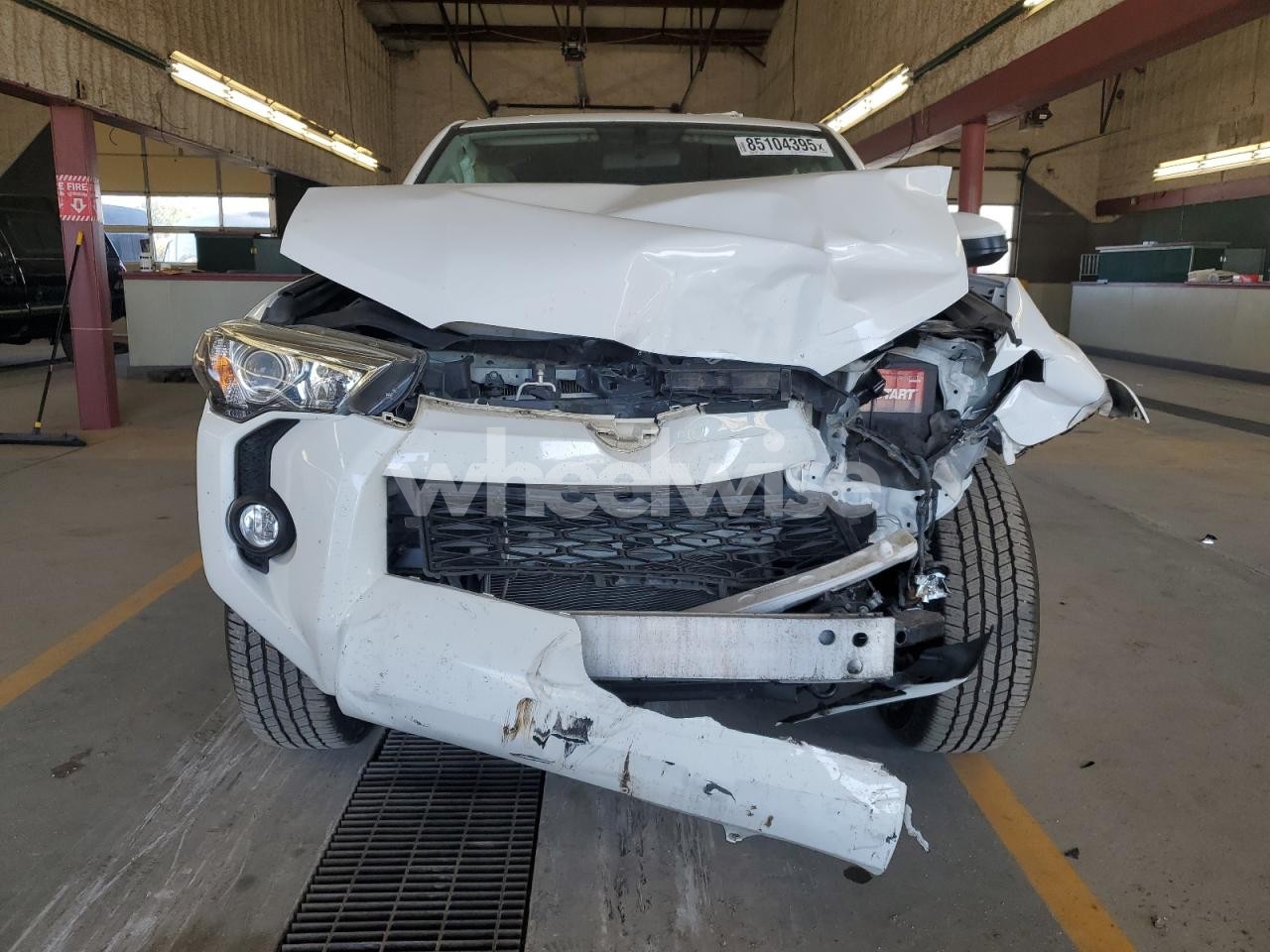 Photo 5 of 2015 TOYOTA 4RUNNER SR5/SR5 PREMIUM (VIN JTEBU5JR0F5267718)