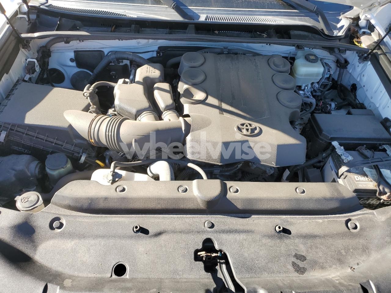Photo 12 of 2018 TOYOTA 4RUNNER SR5/SR5 PREMIUM (VIN JTEBU5JR0J5513899)