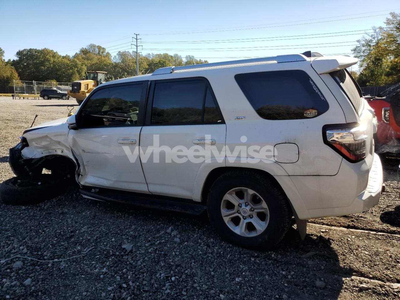 Photo 2 of 2018 TOYOTA 4RUNNER SR5/SR5 PREMIUM (VIN JTEBU5JR0J5513899)