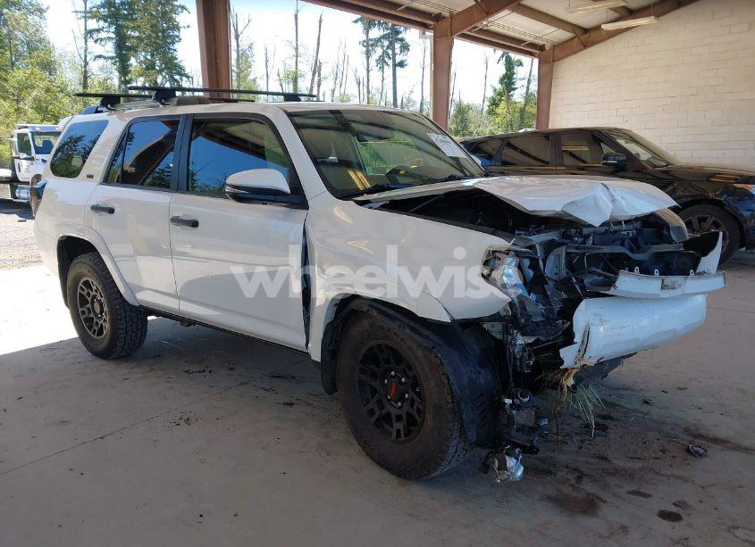2019 Toyota 4runner SR5 PREMIUM (VIN JTEBU5JR0K5630450) main photo