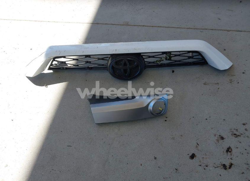 Photo 12 of 2019 Toyota 4runner SR5 PREMIUM (VIN JTEBU5JR0K5630450)