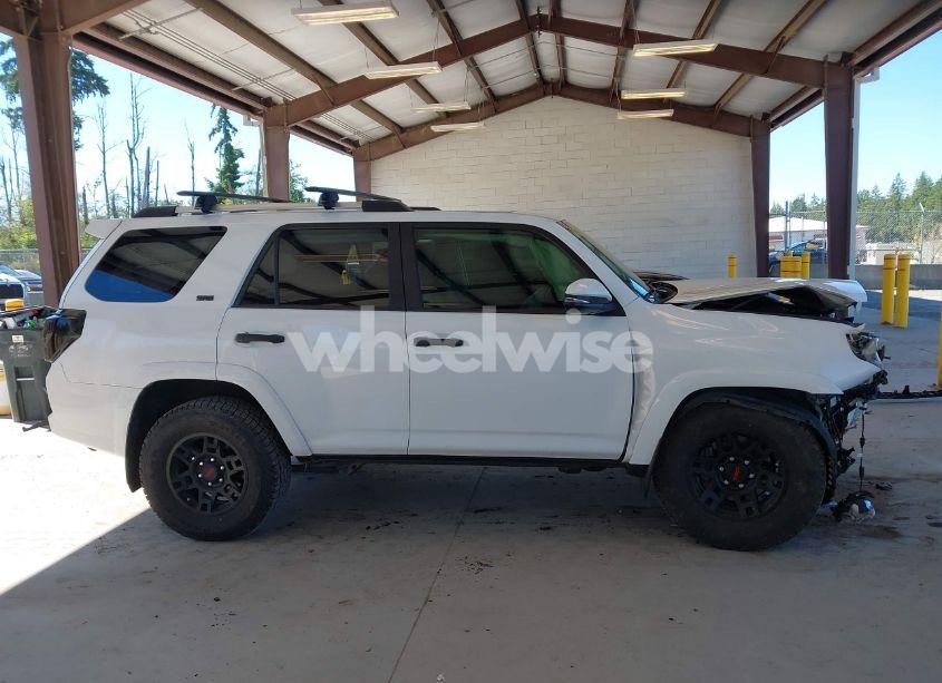 Photo 14 of 2019 Toyota 4runner SR5 PREMIUM (VIN JTEBU5JR0K5630450)