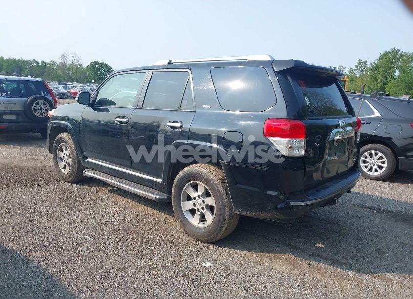 Photo 3 of 2011 Toyota 4runner SR5 V6 (VIN JTEBU5JR1B5068560)