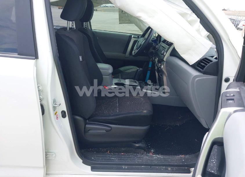 Photo 5 of 2013 Toyota 4runner SR5 (VIN JTEBU5JR1D5147214)