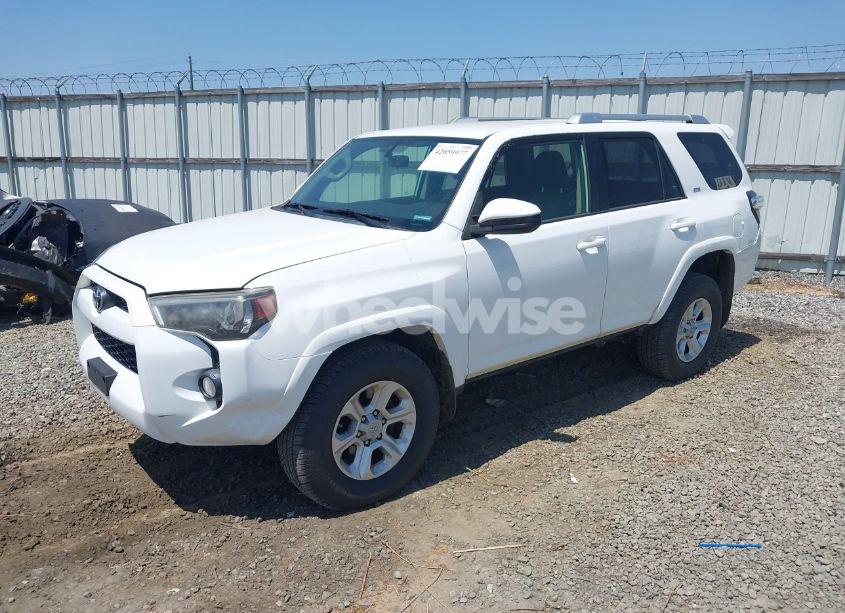 Photo 2 of 2017 Toyota 4runner SR5 (VIN JTEBU5JR1H5413661)