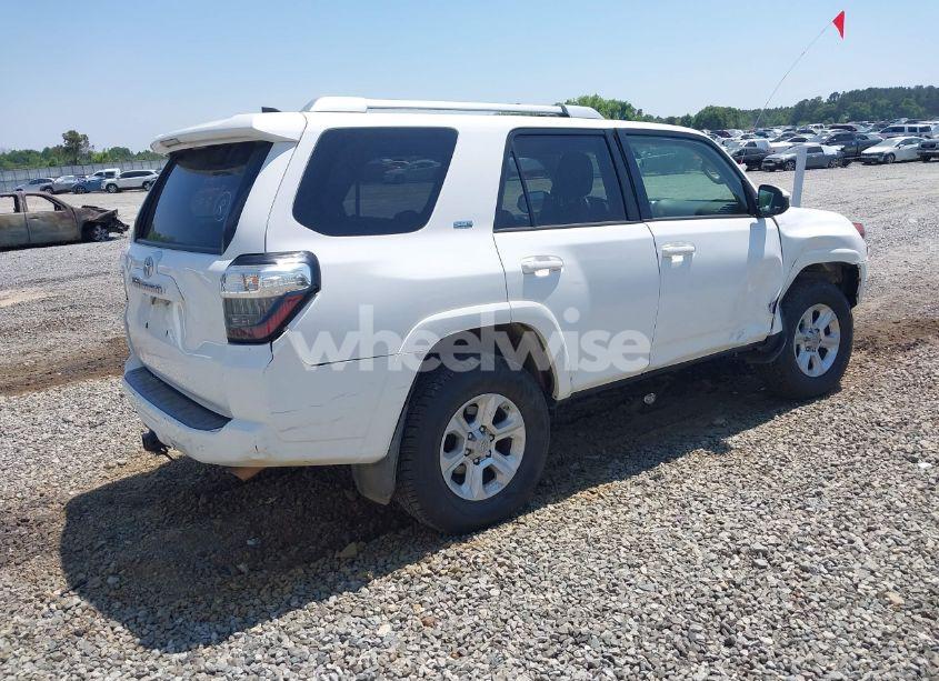 Photo 4 of 2017 Toyota 4runner SR5 (VIN JTEBU5JR1H5413661)