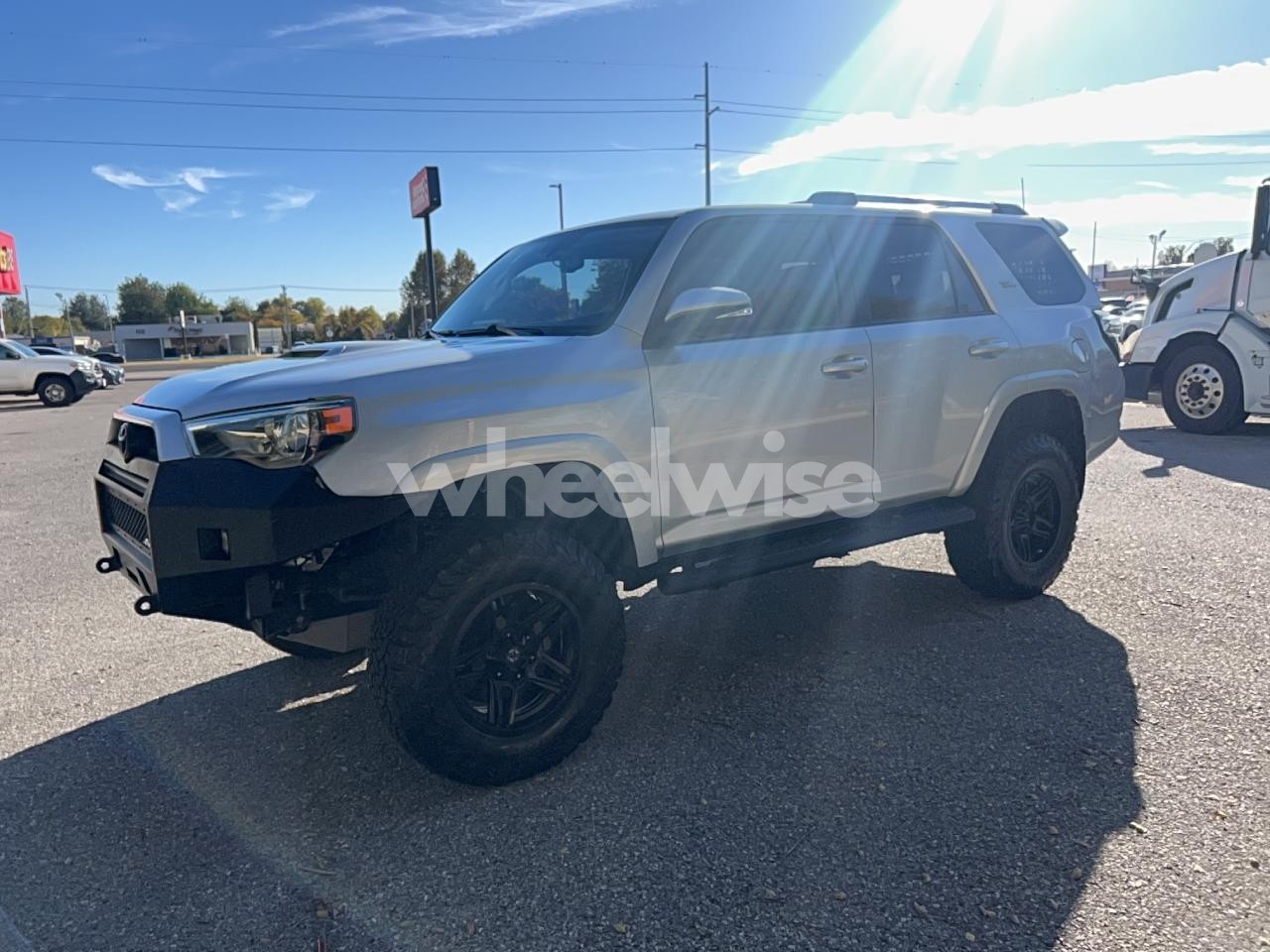 Photo 2 of 2017 TOYOTA 4RUNNER SR5/SR5 PREMIUM (VIN JTEBU5JR1H5435742)