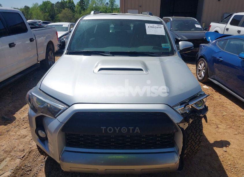 Photo 12 of 2018 Toyota 4runner TRD OFF ROAD PREMIUM (VIN JTEBU5JR1J5557832)