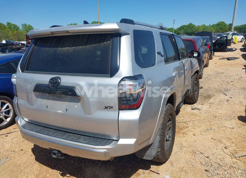 Photo 4 of 2018 Toyota 4runner TRD OFF ROAD PREMIUM (VIN JTEBU5JR1J5557832)