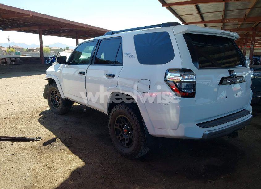 Photo 3 of 2019 Toyota 4runner TRD OFF ROAD PREMIUM (VIN JTEBU5JR1K5668009)
