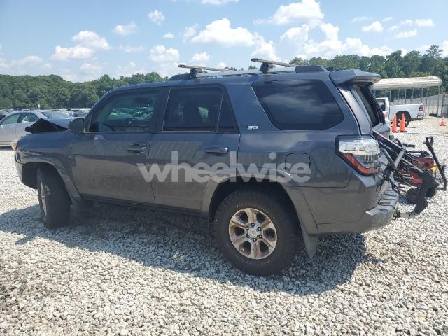 Photo 6 of 2019 TOYOTA 4RUNNER SR5/SR5 PREMIUM (VIN JTEBU5JR1K5698756)