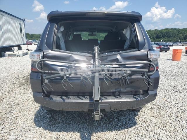 Photo 9 of 2019 TOYOTA 4RUNNER SR5/SR5 PREMIUM (VIN JTEBU5JR1K5698756)