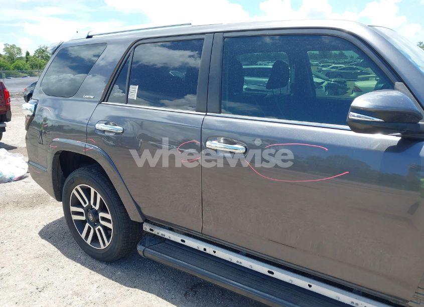 Photo 18 of 2020 Toyota 4runner LIMITED (VIN JTEBU5JR1L5753899)