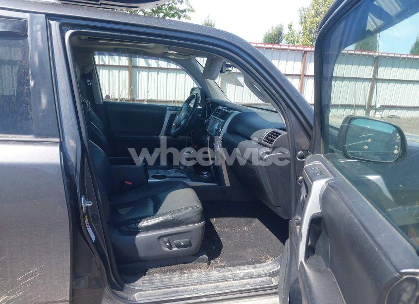 Photo 5 of 2011 Toyota 4runner SR5 V6 (VIN JTEBU5JR2B5038483)