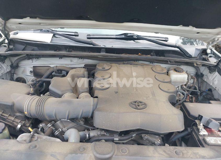 Photo 10 of 2015 Toyota 4runner LIMITED/SR5/SR5 PREMIUM/TRAIL/TRAIL PREMIUM/TRD PRO (VIN JTEBU5JR2F5254419)