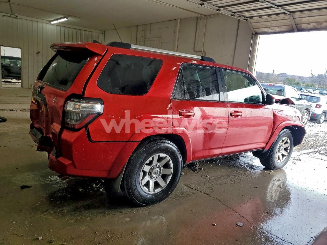 Photo 3 of 2016 TOYOTA 4RUNNER SR5/SR5 PREMIUM (VIN JTEBU5JR2G5300901)