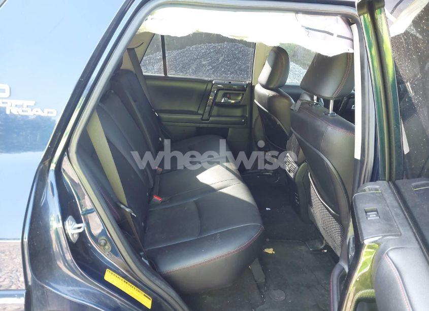 Photo 8 of 2018 Toyota 4runner TRD OFF ROAD PREMIUM (VIN JTEBU5JR2J5568998)