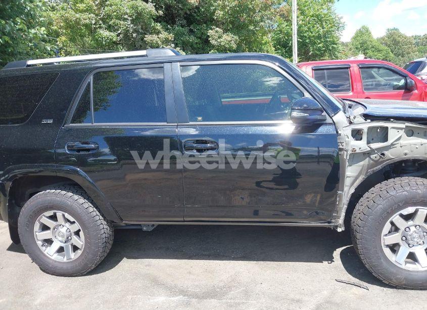 Photo 13 of 2019 Toyota 4runner LIMITED/LIMITED NIGHTSHADE/SR5/SR5 PREMIUM/TRD OFF ROAD/TRD OFF ROAD PREMIUM/TRD PRO (VIN JTEBU5JR2K5655866)