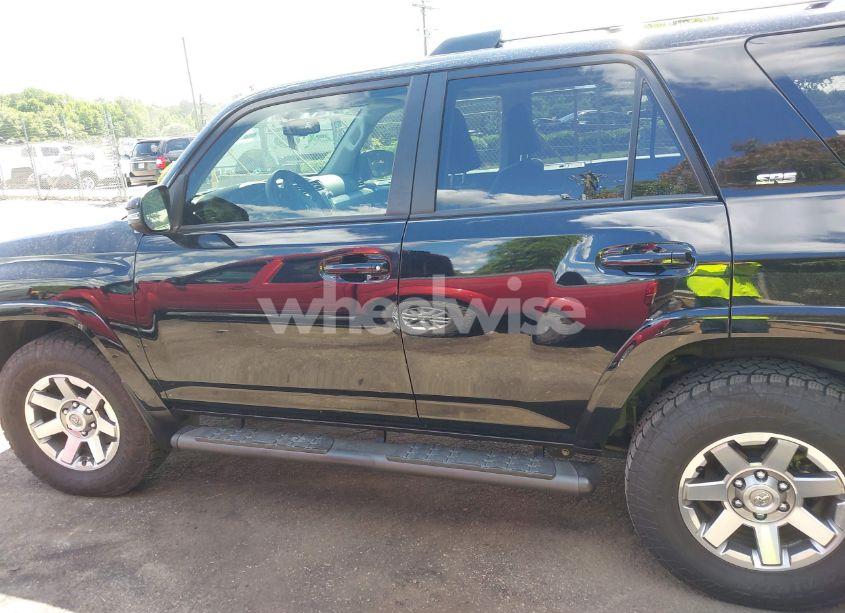 Photo 14 of 2019 Toyota 4runner LIMITED/LIMITED NIGHTSHADE/SR5/SR5 PREMIUM/TRD OFF ROAD/TRD OFF ROAD PREMIUM/TRD PRO (VIN JTEBU5JR2K5655866)