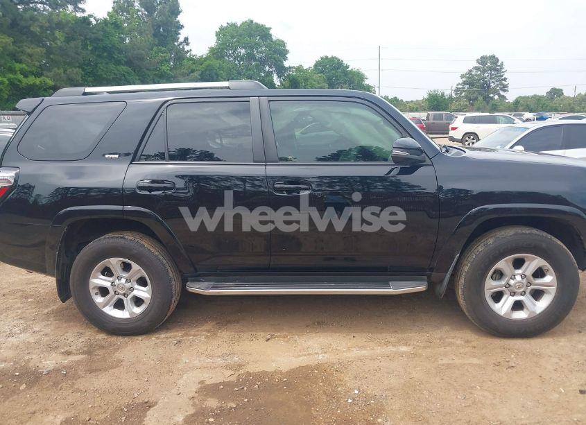 Photo 13 of 2019 Toyota 4runner (VIN JTEBU5JR2K5676586)