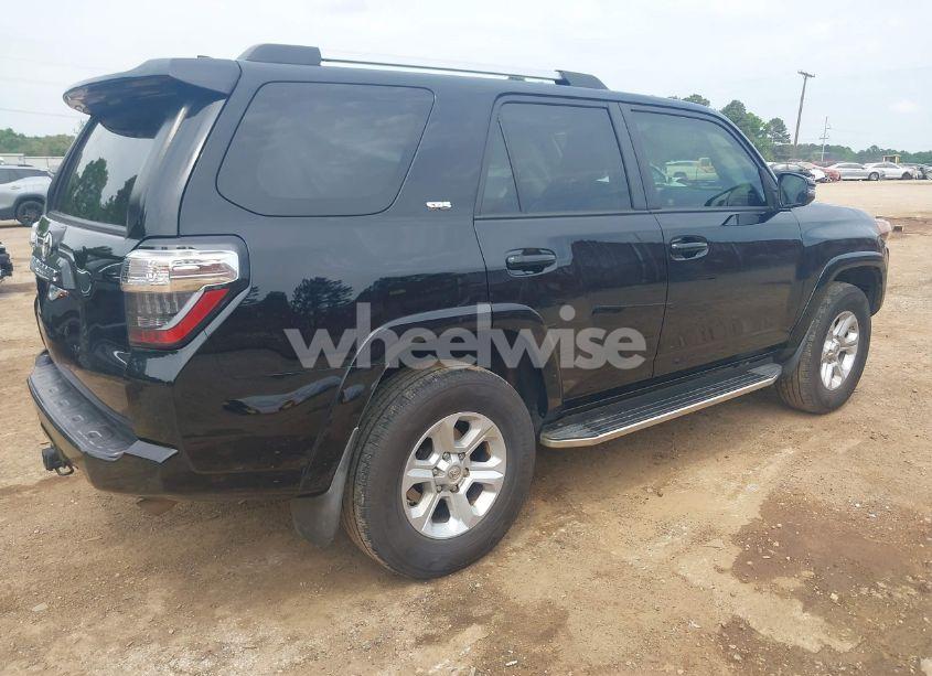 Photo 4 of 2019 Toyota 4runner (VIN JTEBU5JR2K5676586)