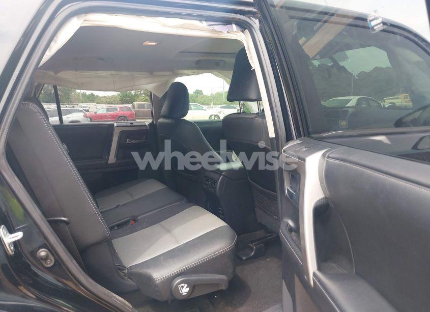 Photo 8 of 2019 Toyota 4runner (VIN JTEBU5JR2K5676586)