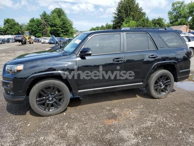 Photo 3 of 2020 TOYOTA 4RUNNER SR5/SR5 PREMIUM (VIN JTEBU5JR2L5760022)