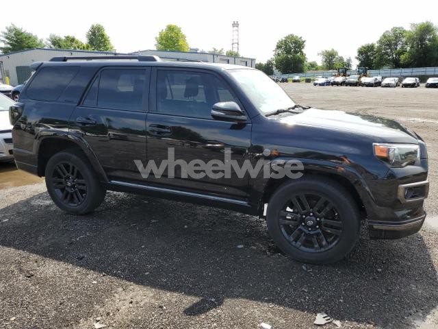 Photo 8 of 2020 TOYOTA 4RUNNER SR5/SR5 PREMIUM (VIN JTEBU5JR2L5760022)