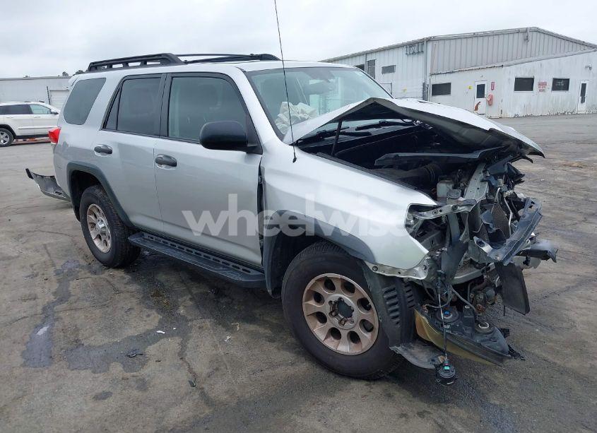 2011 Toyota 4runner TRAIL V6 (VIN JTEBU5JR3B5051534) main photo