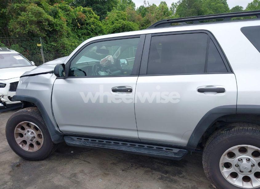 Photo 14 of 2011 Toyota 4runner TRAIL V6 (VIN JTEBU5JR3B5051534)