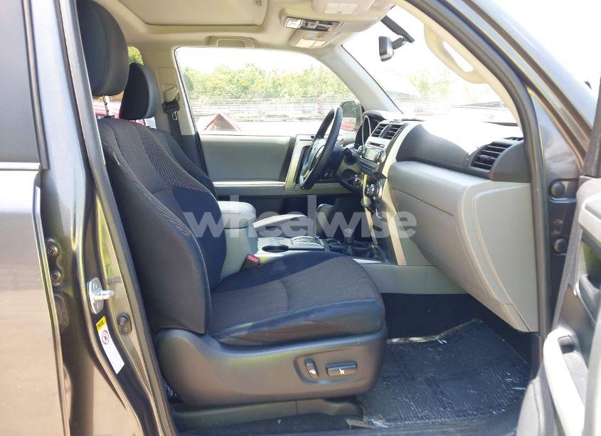 Photo 5 of 2011 Toyota 4runner SR5 V6 (VIN JTEBU5JR3B5057317)